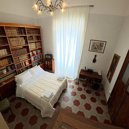 Palazzo Framarino dei Malatesta Giovinazzo Esterno foto
