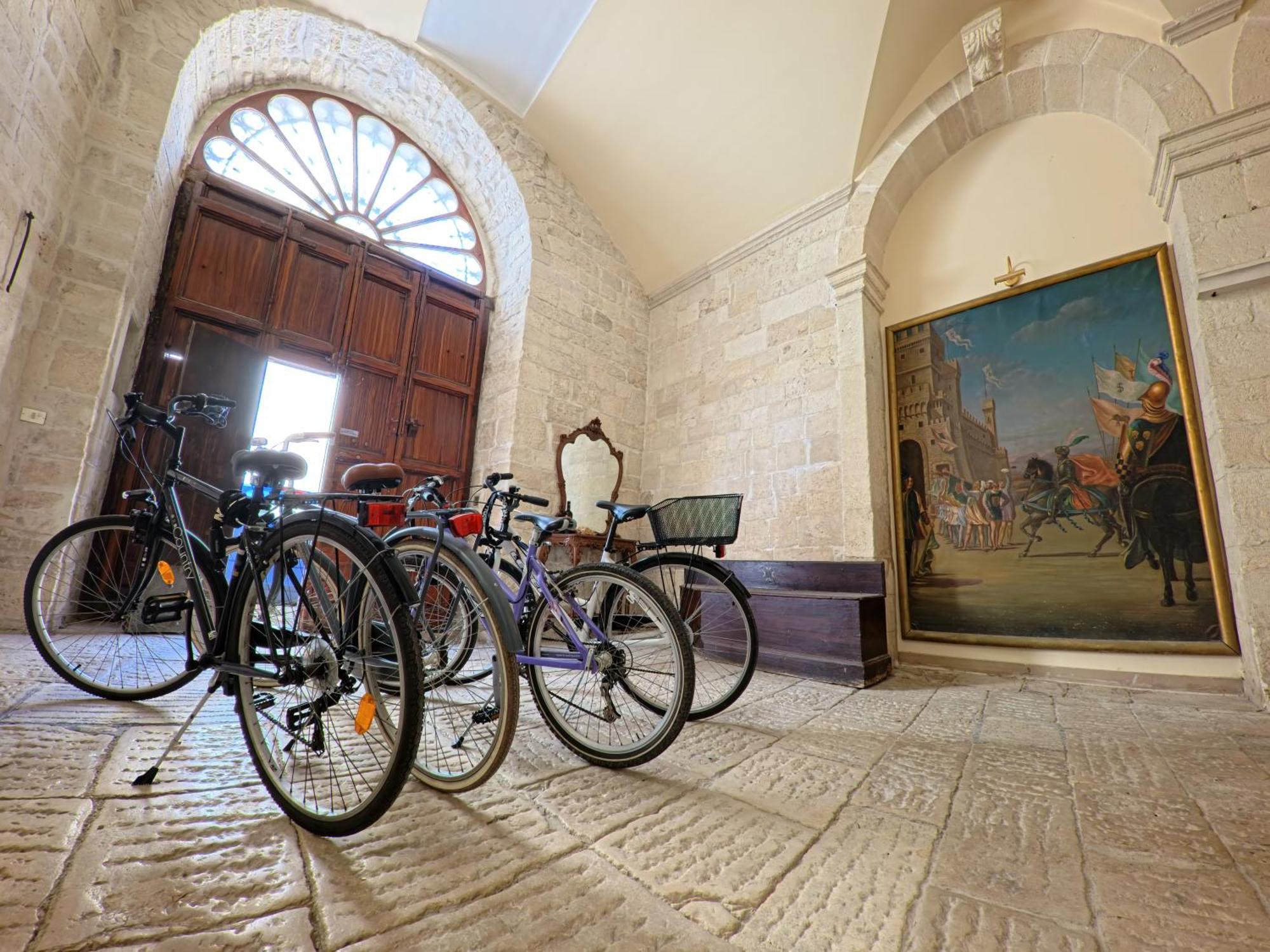 Palazzo Framarino dei Malatesta Giovinazzo Esterno foto