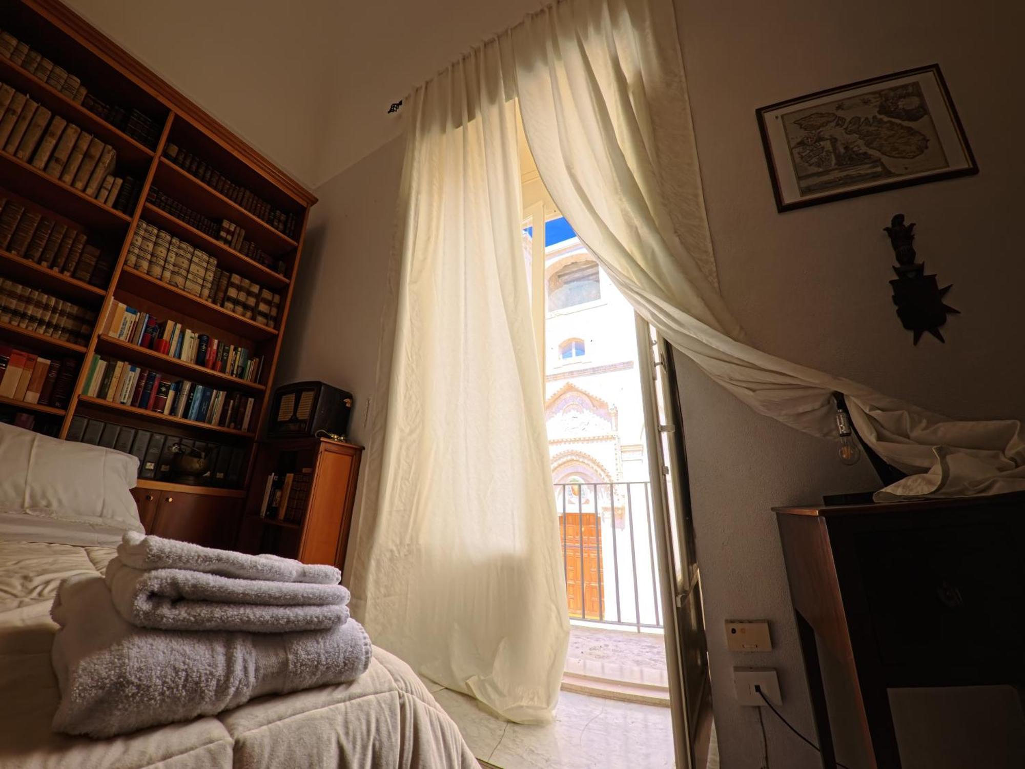 Palazzo Framarino dei Malatesta Giovinazzo Esterno foto
