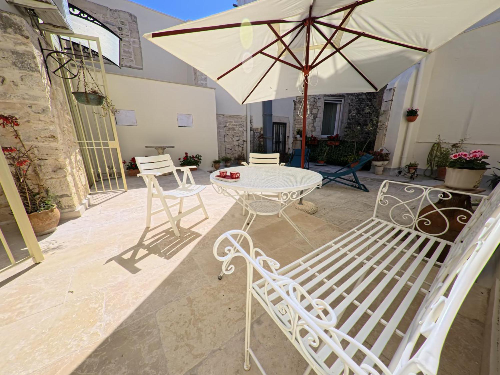 Palazzo Framarino dei Malatesta Giovinazzo Esterno foto