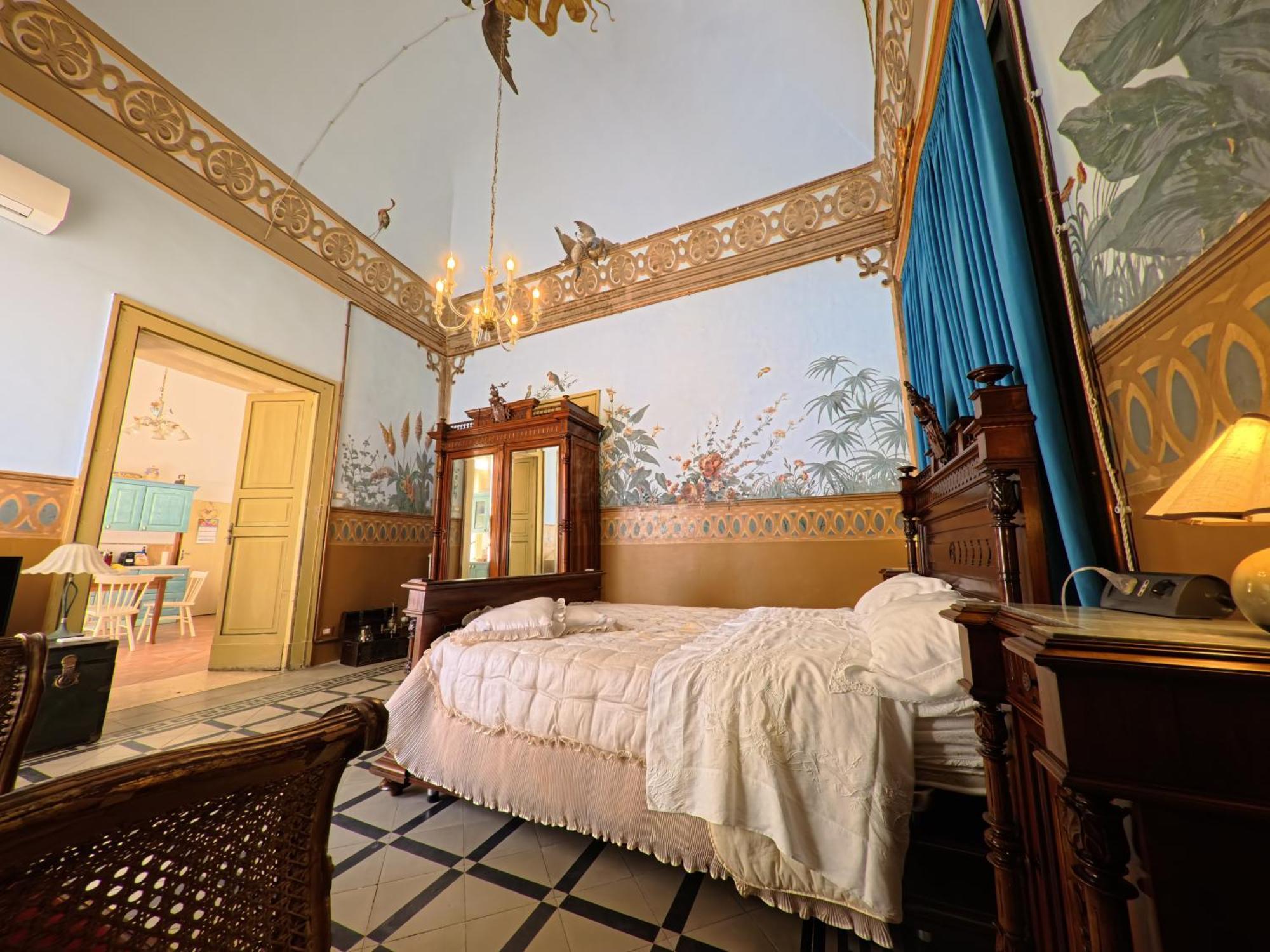 Palazzo Framarino dei Malatesta Giovinazzo Esterno foto