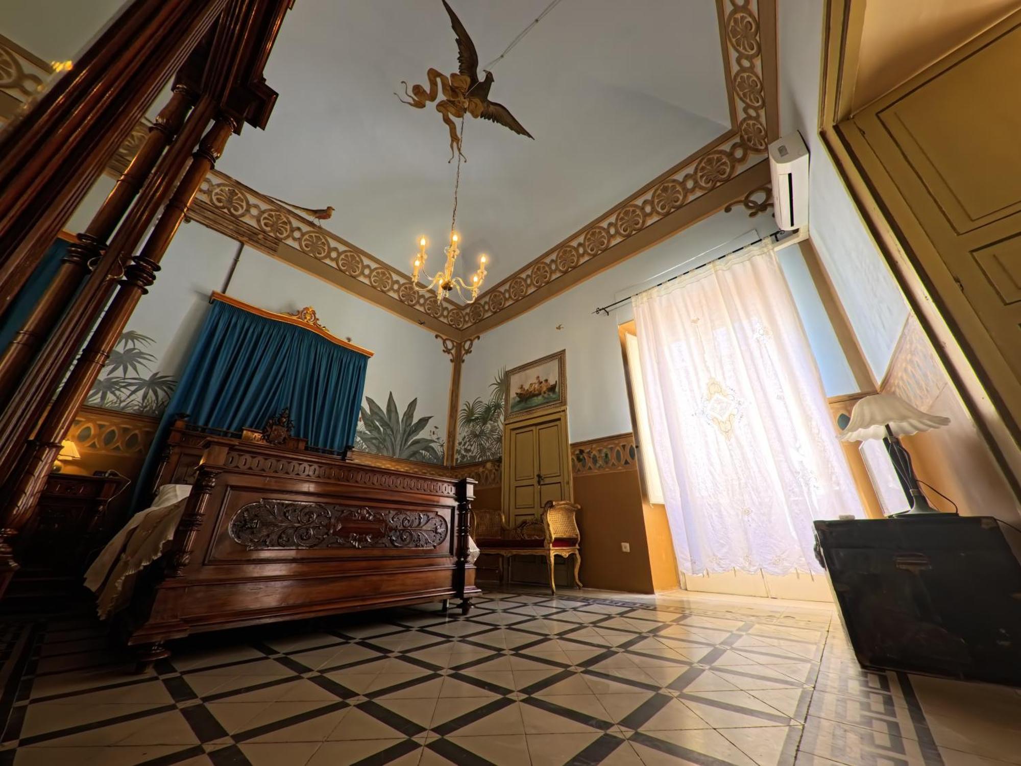 Palazzo Framarino dei Malatesta Giovinazzo Esterno foto
