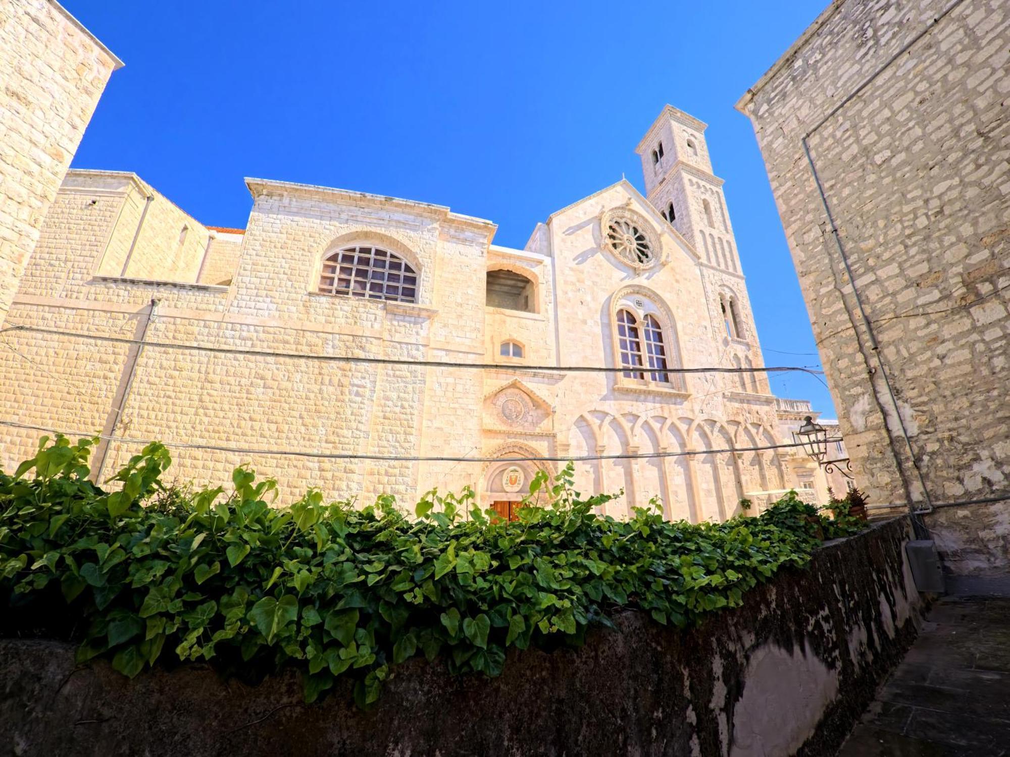 Palazzo Framarino dei Malatesta Giovinazzo Esterno foto