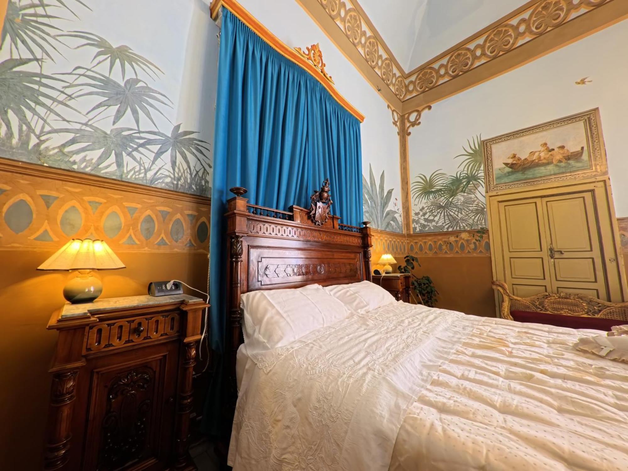 Palazzo Framarino dei Malatesta Giovinazzo Esterno foto