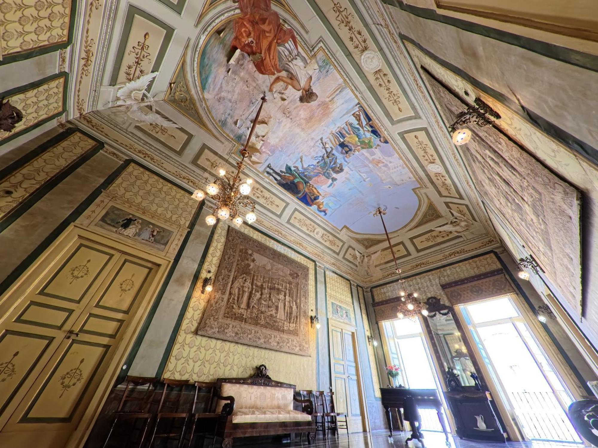 Palazzo Framarino dei Malatesta Giovinazzo Esterno foto